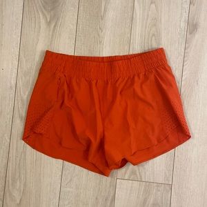 Athleta 3” Hustle Short. Size Small. Bright Red